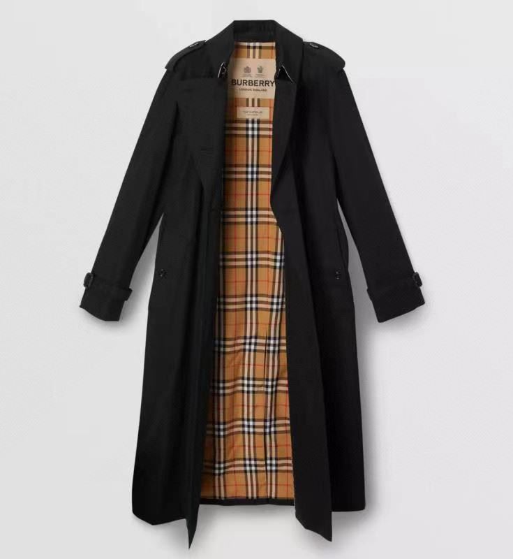 Burberry Outwear